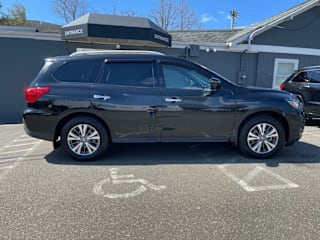 2017 Nissan Pathfinder SL 5N1DR2MM0HC620501 2017 Nissan Pathfinder SL