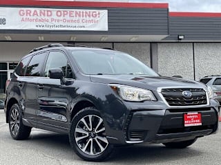 2018 Subaru Forester 2.0XT Premium JF2SJGEC3JH426142 2018 Subaru Forester 2.0XT Premium