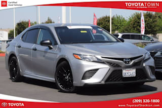 2019 Toyota Camry SE 4T1B11HK4KU272396 2019 Toyota Camry SE