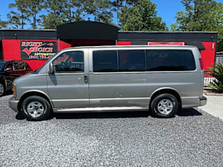 2002 Chevrolet Express Passenger 1500 LT 1GNFG65R321149815 2002 Chevrolet Express Passenger 1500 LT