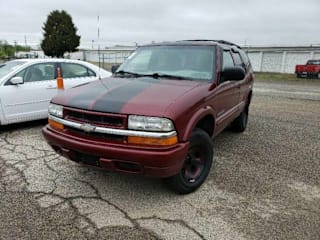 2002 Chevrolet Blazer LS 1GNCS13W22K233390 2002 Chevrolet Blazer LS