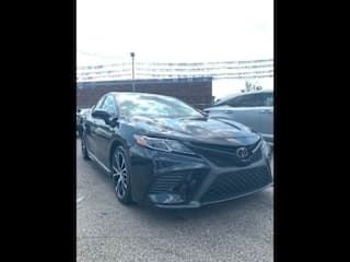 2018 Toyota Camry 4T1B11HK0JU135681 2018 Toyota Camry