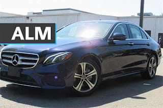 2018 Mercedes-Benz E-Class E 300 4MATIC WDDZF4KB0JA369695 2018 Mercedes-Benz E-Class E 300 4MATIC