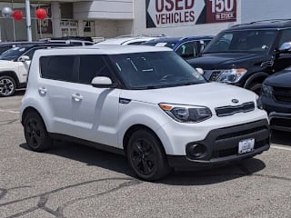 2017 Kia Soul Base KNDJN2A20H7423827 2017 Kia Soul Base