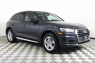 2018 Audi Q5 2.0T quattro Premium WA1ANAFYXJ2100065 2018 Audi Q5 2.0T quattro Premium