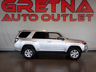 2016 Toyota 4Runner SR5 JTEBU5JRXG5352678 2016 Toyota 4Runner SR5