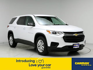 2018 Chevrolet Traverse LS 1GNEVLKW7JJ238246 2018 Chevrolet Traverse LS