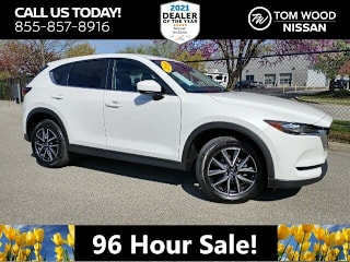 2018 Mazda CX-5 JM3KFACM4J0323133 2018 Mazda CX-5
