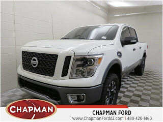 2017 Nissan Titan PRO-4X 1N6AA1E50HN556672 2017 Nissan Titan PRO-4X