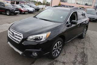 2016 Subaru Outback 3.6R Limited 4S4BSENC3G3355770 2016 Subaru Outback 3.6R Limited