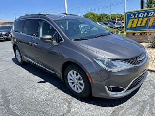 2017 Chrysler Pacifica Touring-L 2C4RC1BG3HR569411 2017 Chrysler Pacifica Touring-L
