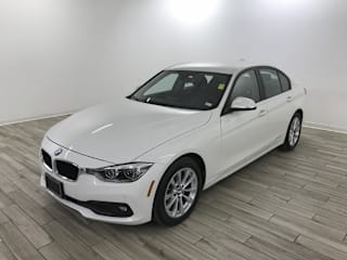 2018 BMW 3 Series 320i xDrive WBA8E5G54JNV01817 2018 BMW 3 Series 320i xDrive