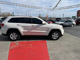 2011 Jeep Grand Cherokee Laredo 1J4RR4GG2BC506786 2011 Jeep Grand Cherokee Laredo