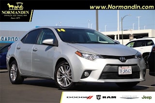 2014 Toyota Corolla 5YFBURHE4EP031010 2014 Toyota Corolla