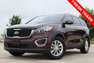 2018 Kia Sorento LX 5XYPG4A32JG393053 2018 Kia Sorento LX