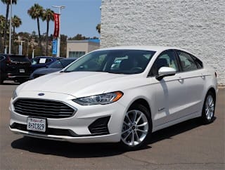 2019 Ford Fusion Hybrid SE 3FA6P0LU1KR175323 2019 Ford Fusion Hybrid SE