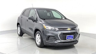 2019 Chevrolet Trax LS 3GNCJKSB8KL261832 2019 Chevrolet Trax LS