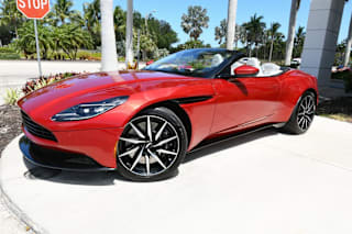 2019 Aston Martin DB11 Volante SCFRMFCW2KGM07473 2019 Aston Martin DB11 Volante