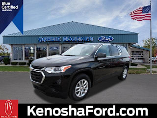 2018 Chevrolet Traverse LS 1GNEVFKW0JJ180675 2018 Chevrolet Traverse LS