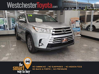 2018 Toyota Highlander XLE 5TDJZRFH3JS847055 2018 Toyota Highlander XLE