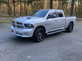 2015 Ram Pickup 1500 1C6RR7UT4FS506686 2015 Ram Pickup 1500