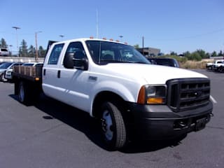 2005 Ford F-350 Crew Cab 176 WB 60 CA XL 1FDWW36Y75EA02261 2005 Ford F-350 Crew Cab 176 WB 60 CA XL