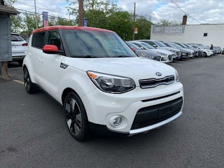2018 Kia Soul + KNDJP3A55J7539699 2018 Kia Soul +