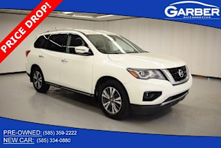 2017 Nissan Pathfinder S 5N1DR2MM8HC604675 2017 Nissan Pathfinder S