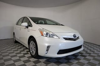 2013 Toyota Prius v Three JTDZN3EU1D3197822 2013 Toyota Prius v Three