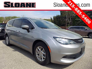 2017 Chrysler Pacifica LX 2C4RC1CG1HR591485 2017 Chrysler Pacifica LX
