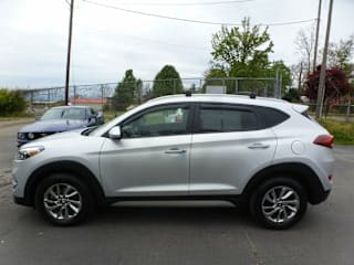 2017 Hyundai Tucson SE KM8J3CA49HU527517 2017 Hyundai Tucson SE