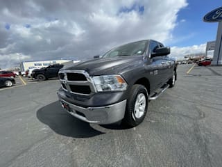 2017 Ram Pickup 1500 1C6RR7GT4HS589499 2017 Ram Pickup 1500