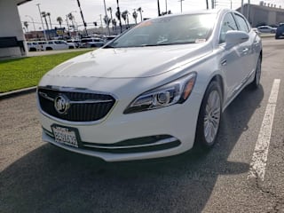 2018 Buick LaCrosse Premium 1G4ZR5SZ0JU119985 2018 Buick LaCrosse Premium