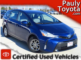 2017 Toyota Prius v Three JTDZN3EU8HJ072950 2017 Toyota Prius v Three