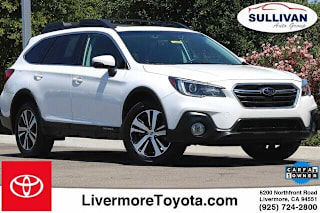 2018 Subaru Outback 3.6R Limited 4S4BSENC2J3390176 2018 Subaru Outback 3.6R Limited