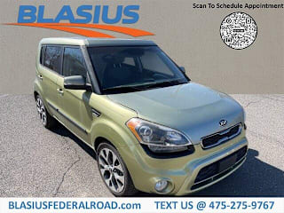 2013 Kia Soul + KNDJT2A62D7576065 2013 Kia Soul +