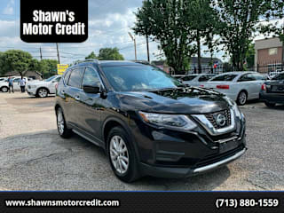 2017 Nissan Rogue SV 5N1AT2MT4HC888530 2017 Nissan Rogue SV