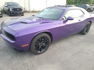2018 Dodge Challenger SXT 2C3CDZAG5JH332681 2018 Dodge Challenger SXT