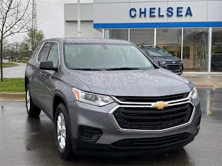 2019 Chevrolet Traverse LS 1GNERFKW2KJ212340 2019 Chevrolet Traverse LS