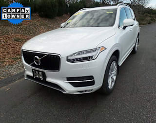 2018 Volvo XC90 T6 Momentum YV4A22PK1J1210293 2018 Volvo XC90 T6 Momentum