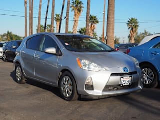 2013 Toyota Prius c One JTDKDTB32D1039811 2013 Toyota Prius c One