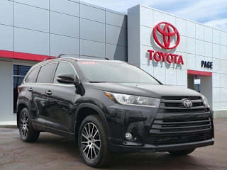 2018 Toyota Highlander SE 5TDJZRFH2JS529850 2018 Toyota Highlander SE