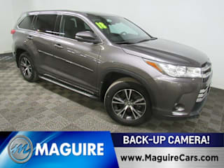2018 Toyota Highlander LE 5TDBZRFH3JS851529 2018 Toyota Highlander LE