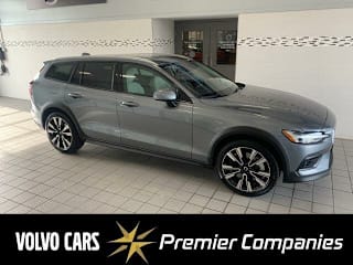 2021 Volvo V60 Cross Country T5 YV4102WK1M1070709 2021 Volvo V60 Cross Country T5