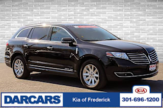 2018 Lincoln MKT Town Car 2LMHJ5NK5JBL01919 2018 Lincoln MKT Town Car