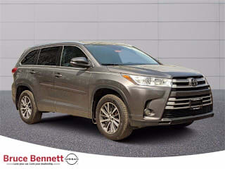 2018 Toyota Highlander XLE 5TDJZRFHXJS528087 2018 Toyota Highlander XLE