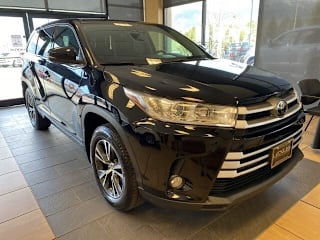 2018 Toyota Highlander LE 5TDBZRFH4JS497875 2018 Toyota Highlander LE