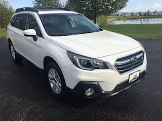 2018 Subaru Outback 2.5i Premium 4S4BSADC1J3369796 2018 Subaru Outback 2.5i Premium