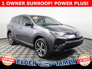 2018 Toyota RAV4 XLE 2T3WFREV1JW426097 2018 Toyota RAV4 XLE