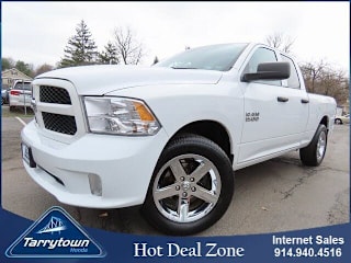 2018 Ram Pickup 1500 1C6RR7FG5JS233959 2018 Ram Pickup 1500